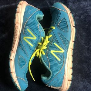 New Balance women’s sneakers size 8